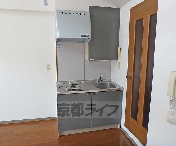 京都府京都市西京区川島東代町の賃貸マンションのキッチン
