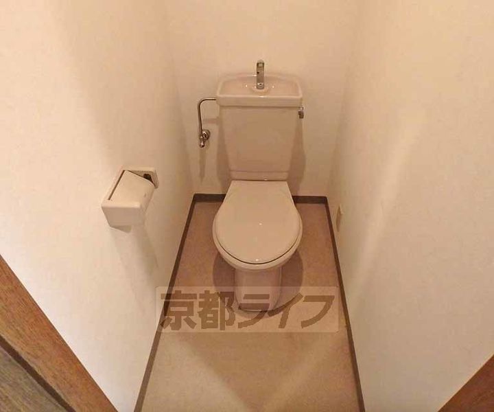 京都府京都市西京区川島東代町の賃貸マンションの内装