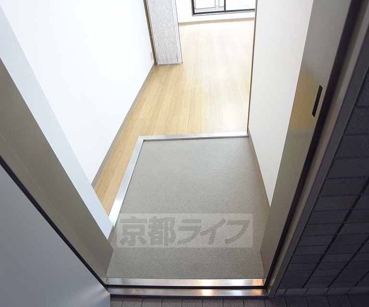 レジデンス・オザック508の玄関