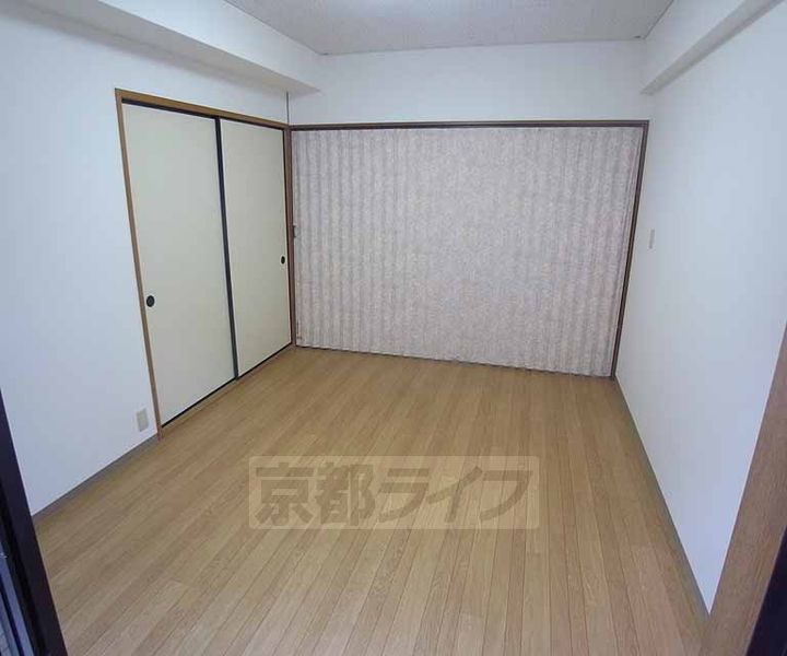 レジデンス・オザック508の居間