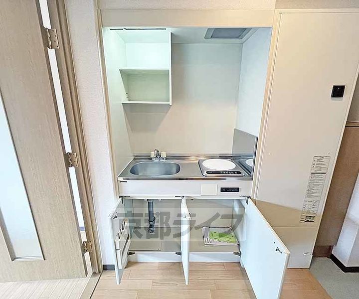 京都府京都市中京区壬生梛ノ宮町の賃貸マンションのキッチン