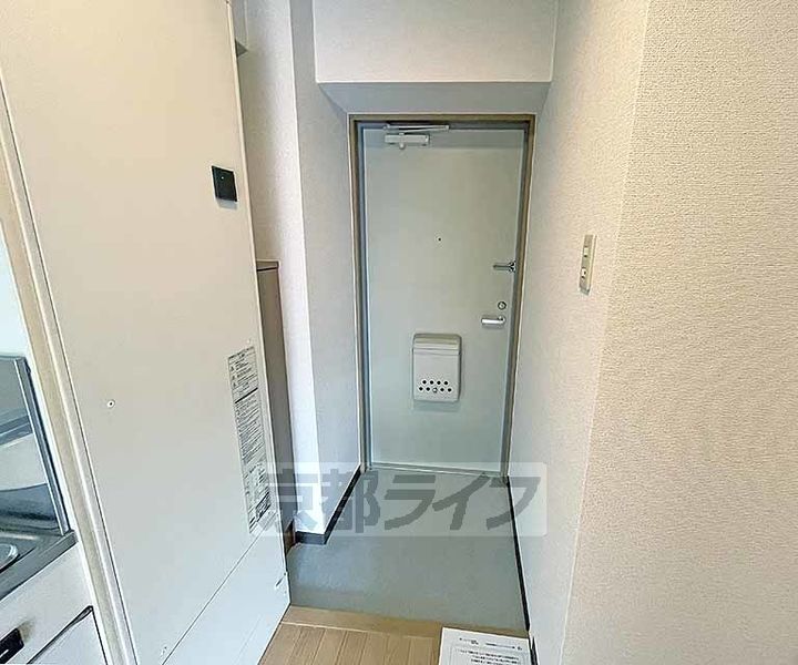 京都府京都市中京区壬生梛ノ宮町の賃貸マンションの玄関