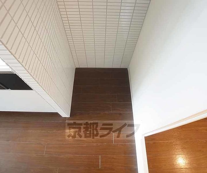 京都府京都市中京区宮木町の賃貸マンションのキッチン
