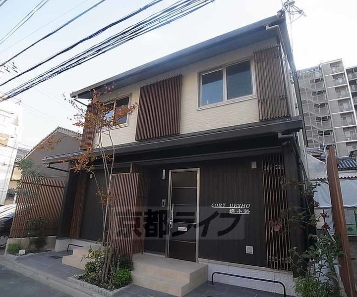 京都府京都市中京区油屋町の賃貸アパートの外観