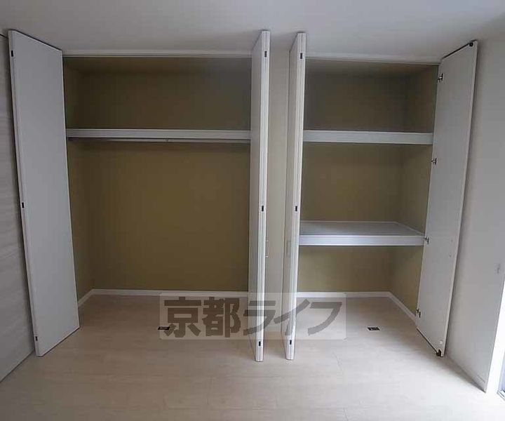 京都府京都市中京区油屋町の賃貸アパートの内装