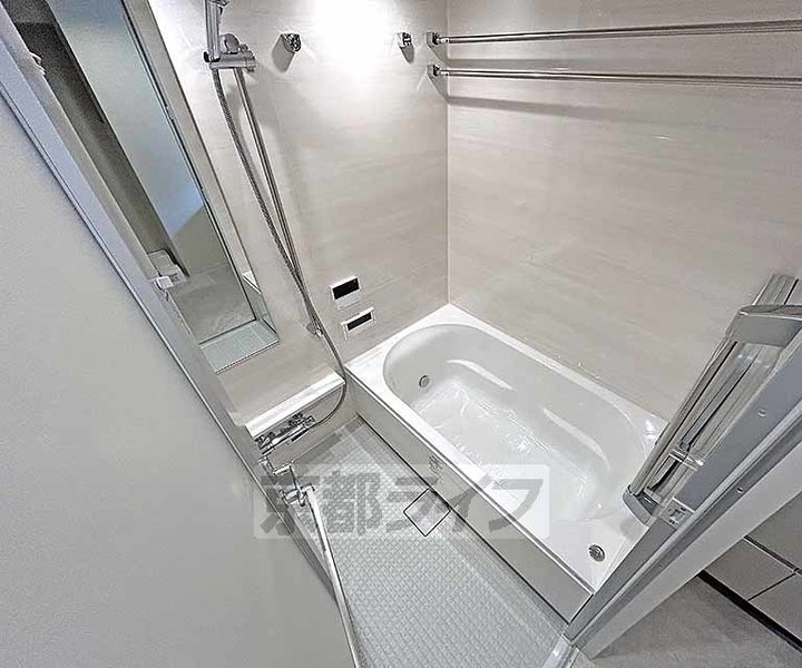 ブランズ御池西洞院305の風呂