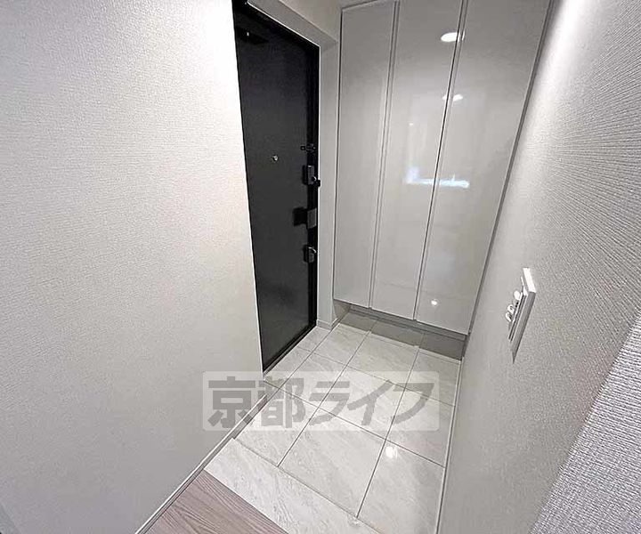 ブランズ御池西洞院305の玄関