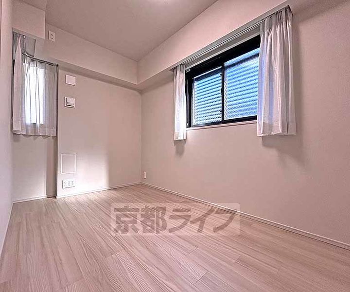 ブランズ御池西洞院305の居間