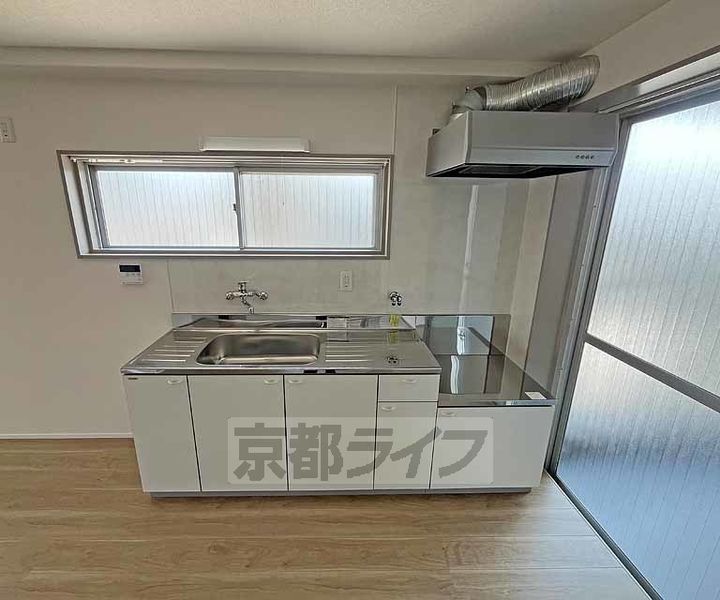 京都府京都市中京区松屋町の賃貸アパートのキッチン