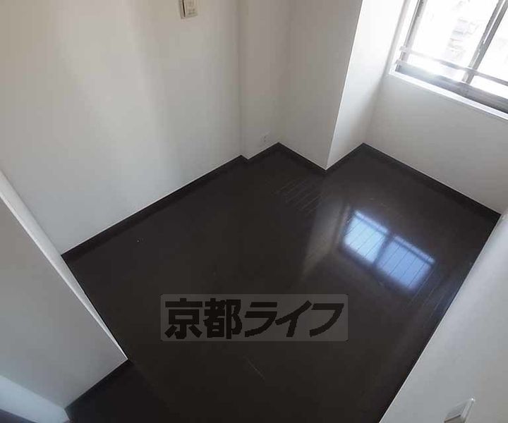ブランズ京都烏丸御池601の居間