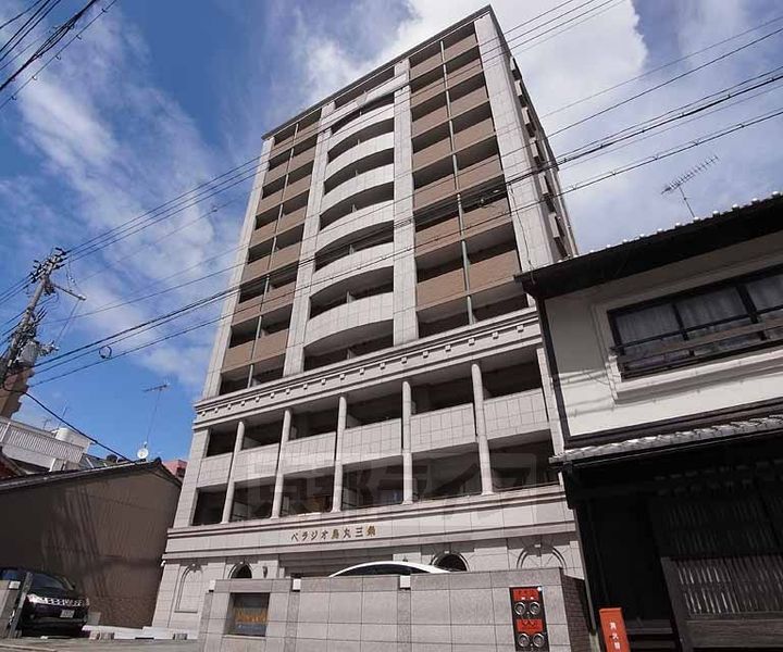 京都府京都市中京区町頭町の賃貸マンションの外観
