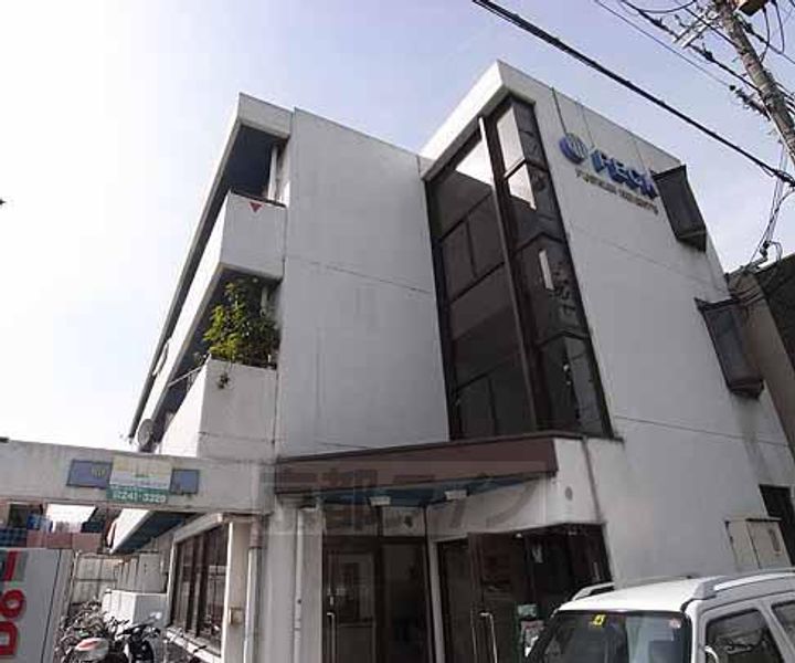 京都府京都市伏見区城通町の賃貸マンションの外観