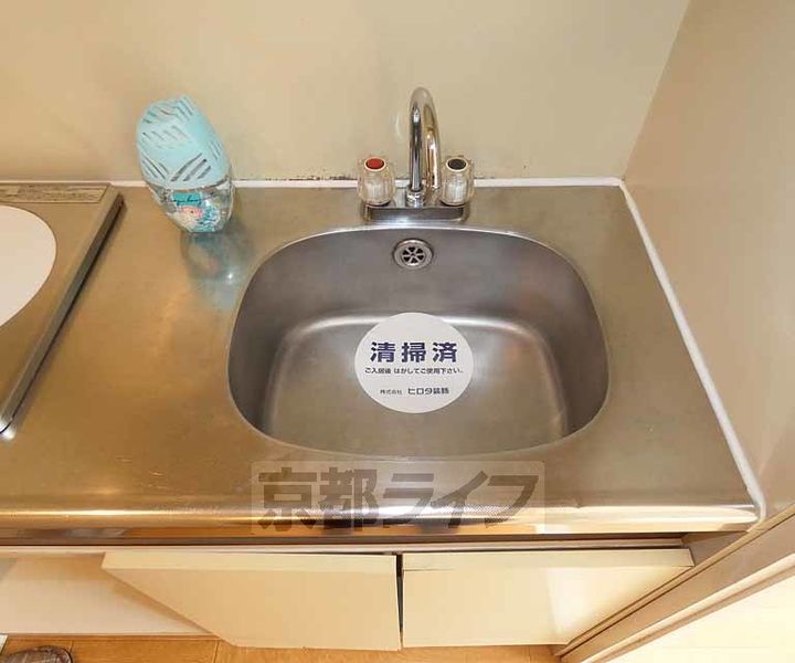 京都府京都市伏見区城通町の賃貸マンションのキッチン