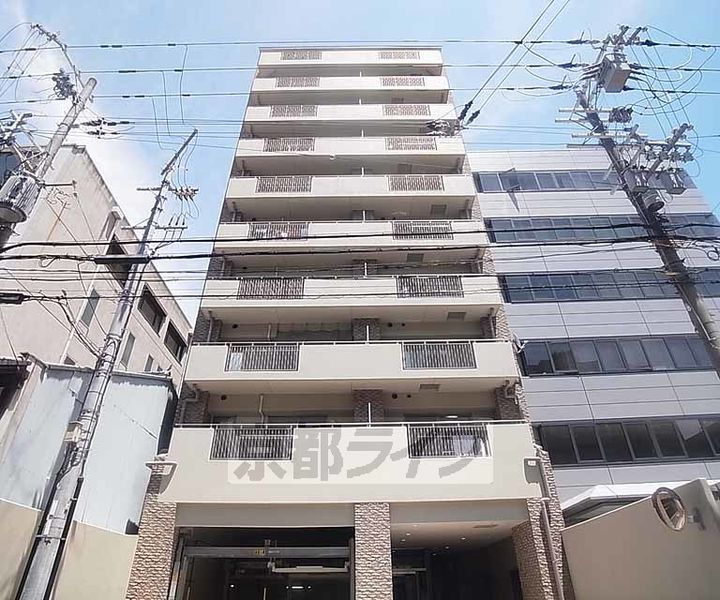 京都府京都市中京区山伏山町の賃貸マンションの外観