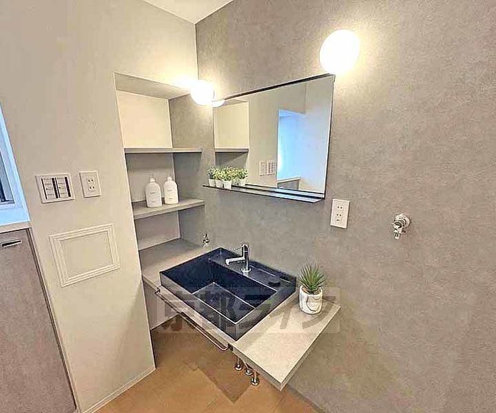 京都府京都市中京区山伏山町の賃貸マンションの内装