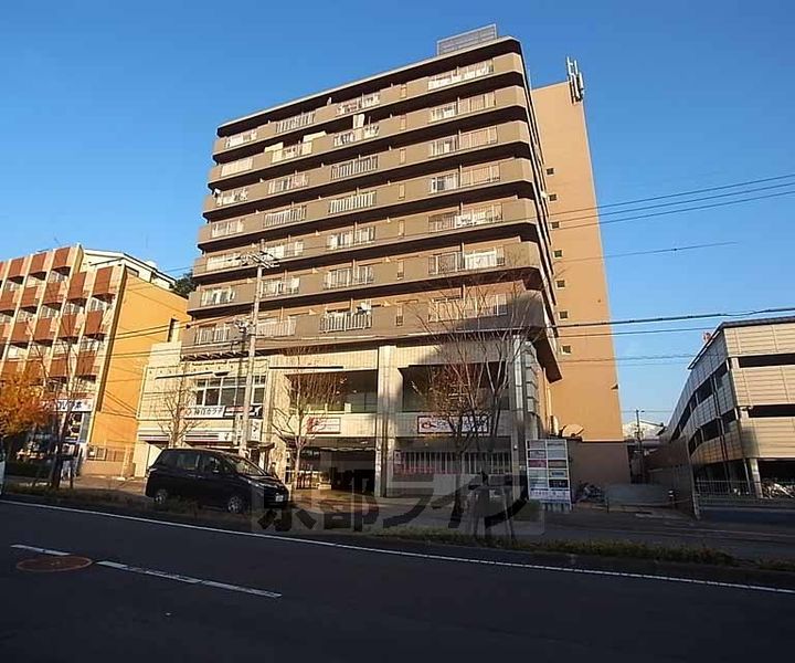京都府京都市中京区西ノ京東中合町の賃貸マンションの外観