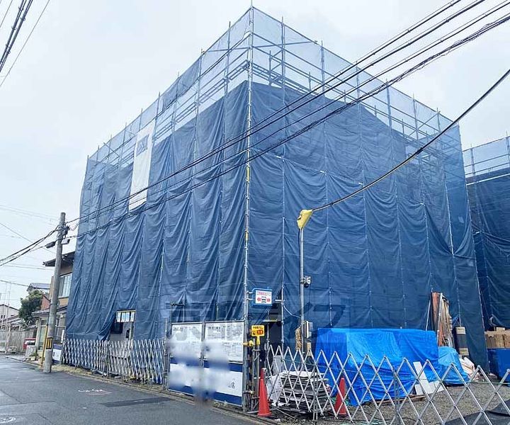 Claris西院B棟の外観