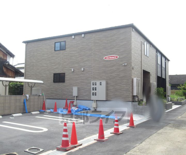 京都府八幡市下奈良出垣内の賃貸アパートの外観