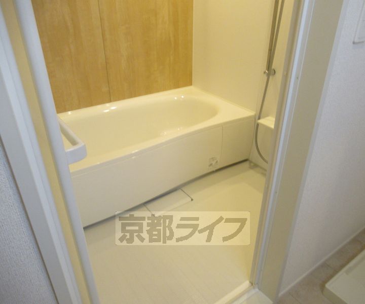 京都府八幡市下奈良出垣内の賃貸アパートの風呂