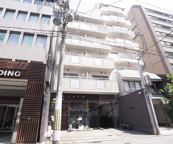京都府京都市中京区下妙覚寺町の賃貸マンションの外観