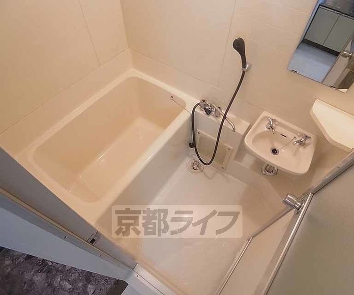京都府京都市中京区下妙覚寺町の賃貸マンションの風呂
