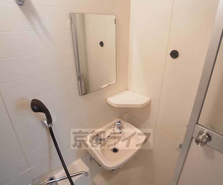 京都府京都市中京区下妙覚寺町の賃貸マンションの内装