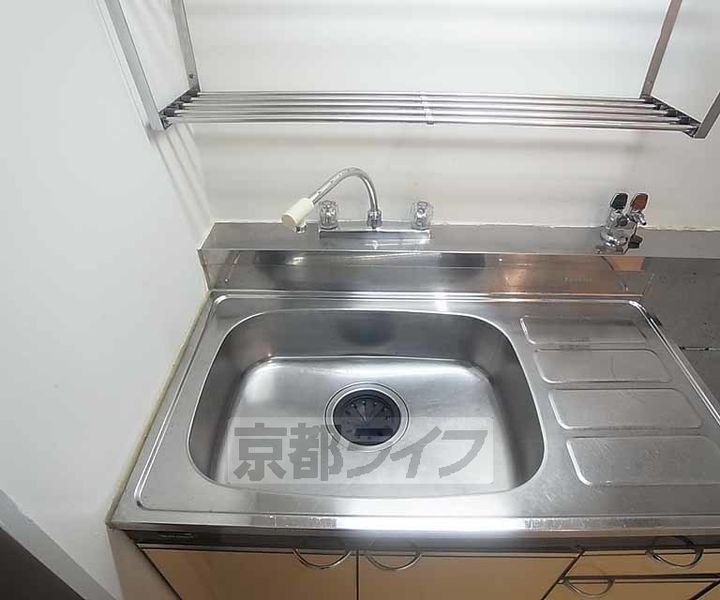 京都府京都市中京区下妙覚寺町の賃貸マンションのキッチン