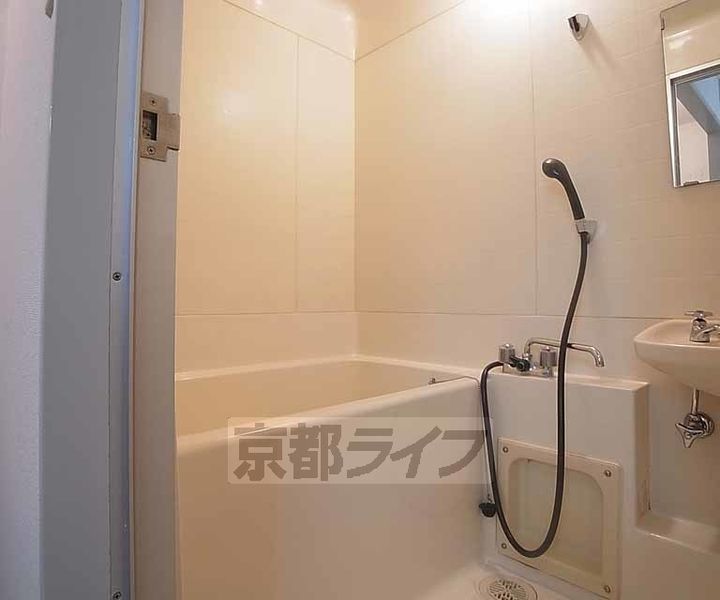 京都府京都市中京区下妙覚寺町の賃貸マンションの風呂