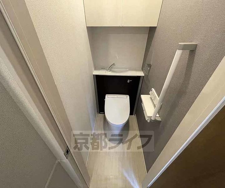 京都府八幡市下奈良出垣内の賃貸アパートの内装