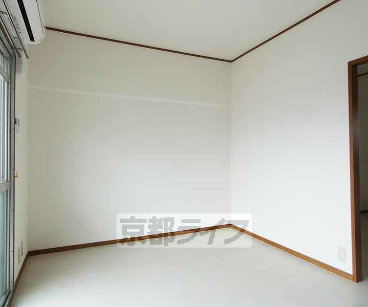 桃山和泉ハイツ608の居間