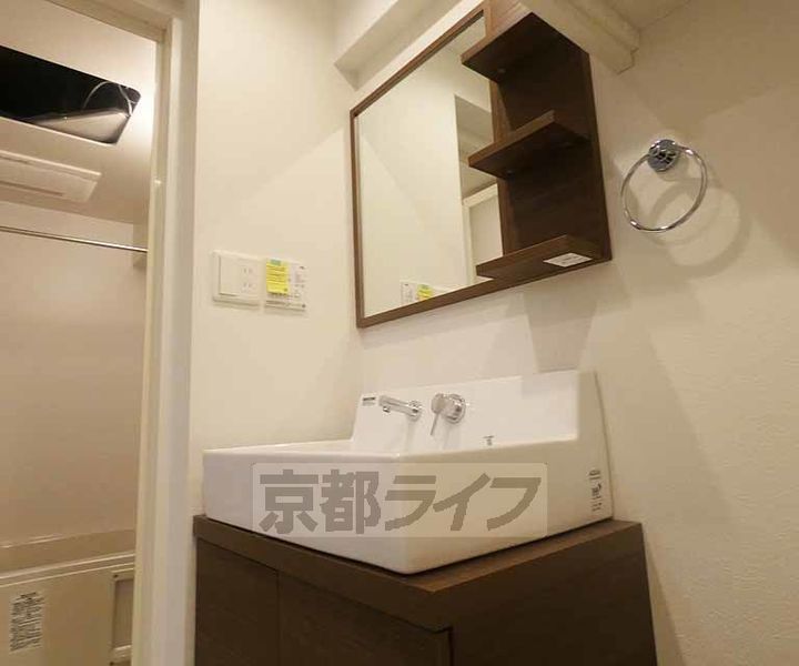 京都府京都市伏見区両替町1丁目の賃貸マンションの内装