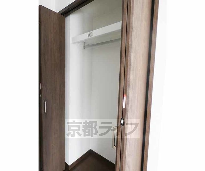 京都府京都市伏見区両替町1丁目の賃貸マンションの内装