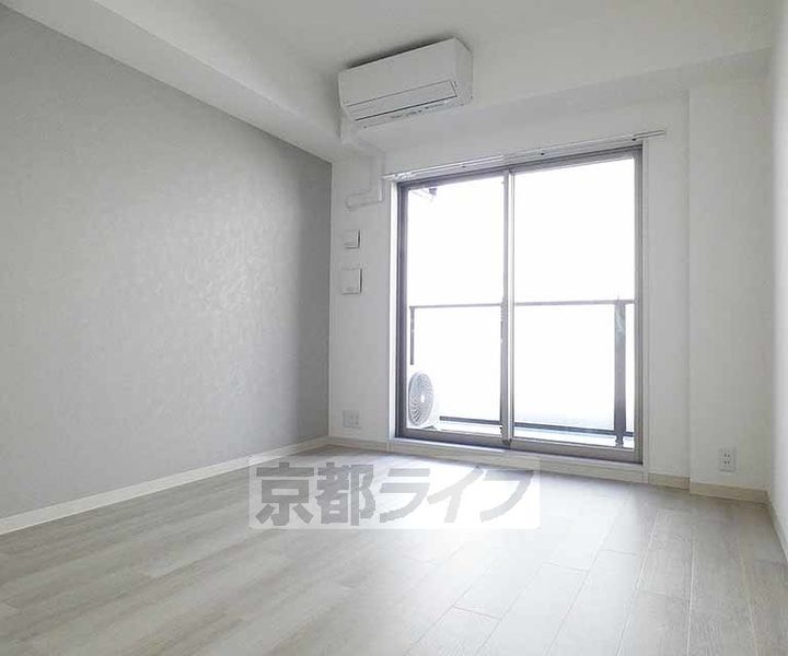 シルス藤森の居間