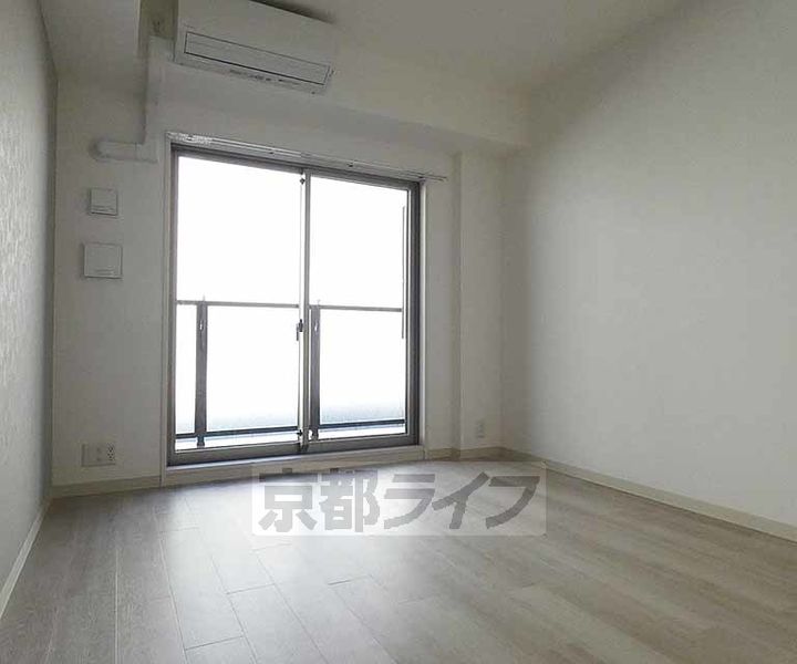 シルス藤森の居間