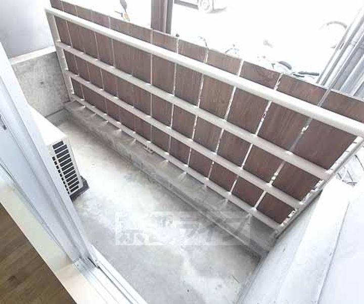 京都府京都市右京区西京極浜ノ本町の賃貸マンションの内装