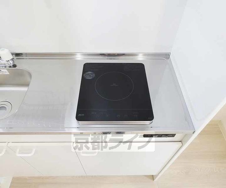 京都府京都市伏見区向島本丸町の賃貸マンションのキッチン