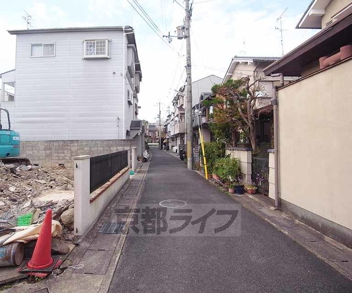 京都府京都市右京区嵯峨天龍寺油掛町の賃貸マンションの周辺