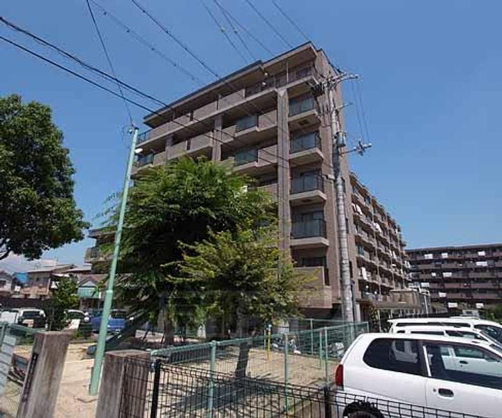 ラポート小林の外観