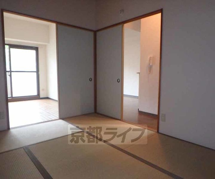 ラポート小林の居間