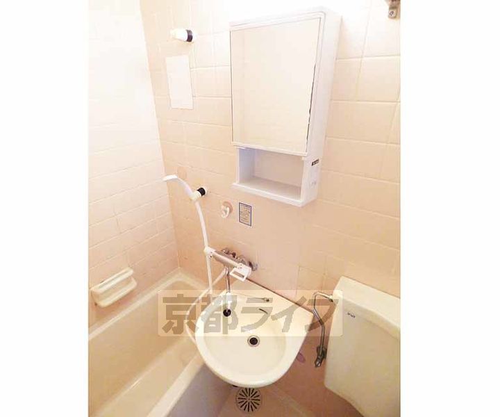 京都府京都市右京区西院乾町の賃貸マンションの内装