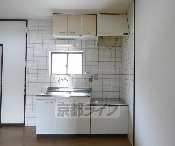 京都府京都市南区吉祥院新田壱ノ段町の賃貸アパートのキッチン