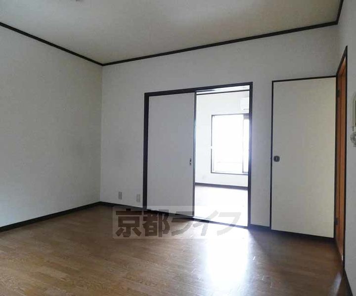 京都府京都市南区吉祥院新田壱ノ段町の賃貸アパートの居間