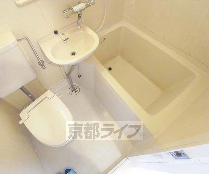 京都府京都市右京区西院月双町の賃貸マンションの風呂