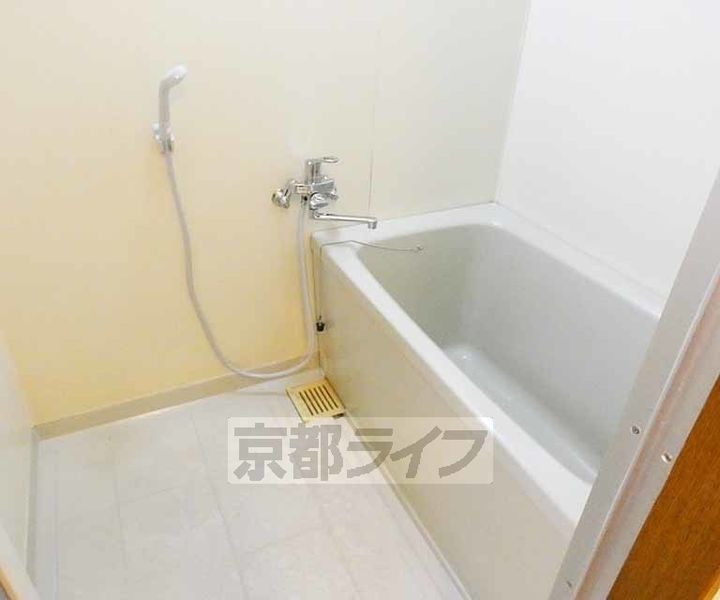 京都府京都市南区吉祥院東前田町の賃貸マンションの風呂