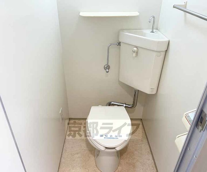 フローラ・ビュー・赤マンマ406の内装