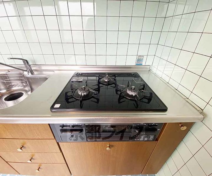 マンションSANUKI301のキッチン