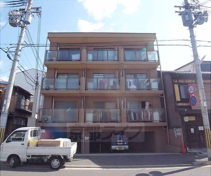 京都府京都市中京区西ノ京左馬寮町の賃貸マンションの外観