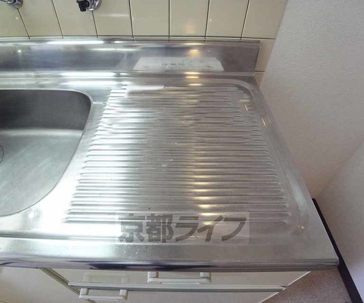 京都府京都市中京区西ノ京左馬寮町の賃貸マンションのキッチン