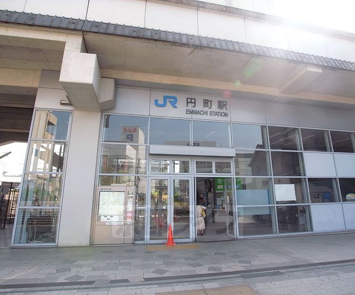 Claris西院A棟の周辺