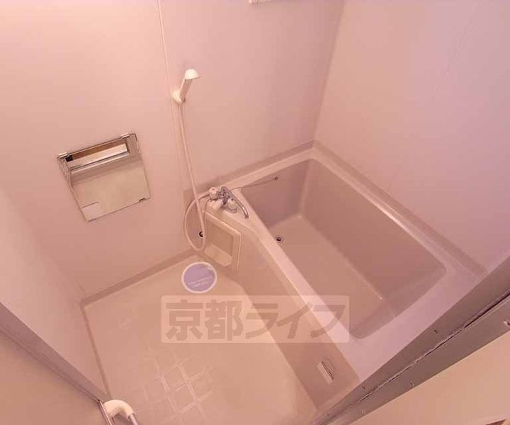 京都府京都市右京区西京極東衣手町の賃貸アパートの風呂